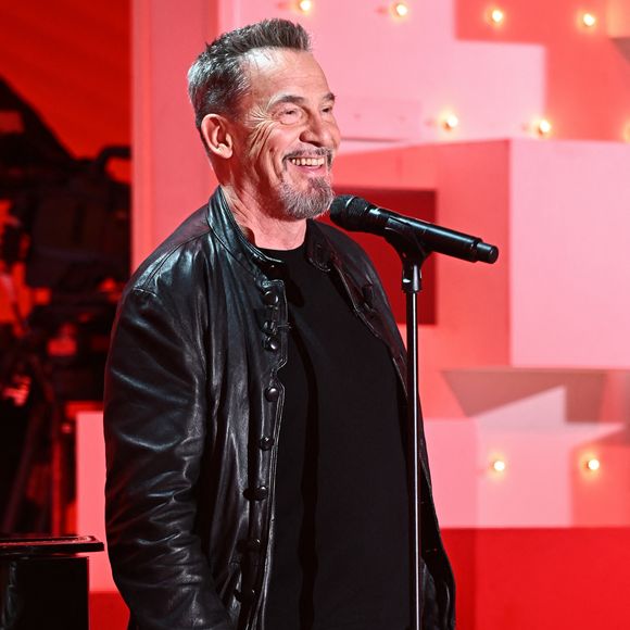 Exclusif - Florent Pagny - Enregistrement de l'émission Vivement dimanche au studio Gabriel à Paris, le 10 novembre 2023, présentée par M.Drucker et diffusée le 26 novembre 2023 sur France 3.
© Guillaume Gaffiot / Bestimage