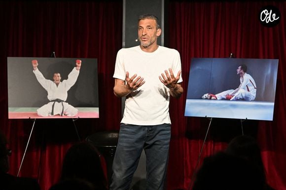 Exclusif - Christophe Pinna, l'ancien professeur de sport de la Star Academy et champion du monde de Karaté, était sur les planches, à Nice, au Carré d'Or, le 8 avril 2026 © Bruno Bebert/Bestimage