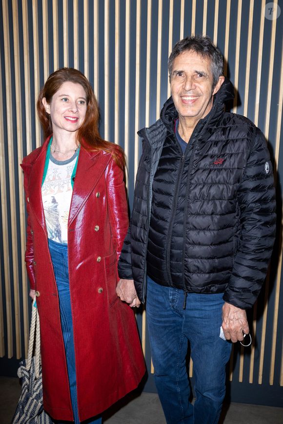 Julien Clerc et sa femme Hélène Grémillon - Avant Première Parisienne du film «Seule la terre est éternelle » à l'UGC Danton le 22 mars 2022. © Olivier Borde / Bestimage