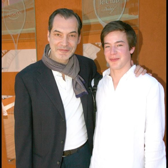 Samuel Labarthe et son fils Alexandre - Tournoi Roland-Garros en 2009.
©Rindoff-Jacovides / Bestimage