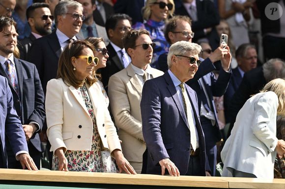 Carole Middleton et son mari Michael Middleton dans la Royal Box du tournoi de Wimbledon à Londres, Royaume Uni, le 4 juillet 2024. © Chryslene Caillaud/Panoramic/Bestimage