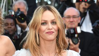 "Qu’est-ce qu’elle a pris cher" : À plus de 50 ans, Vanessa Paradis sait qu'une de ses habitudes passe moins facilement qu’avant