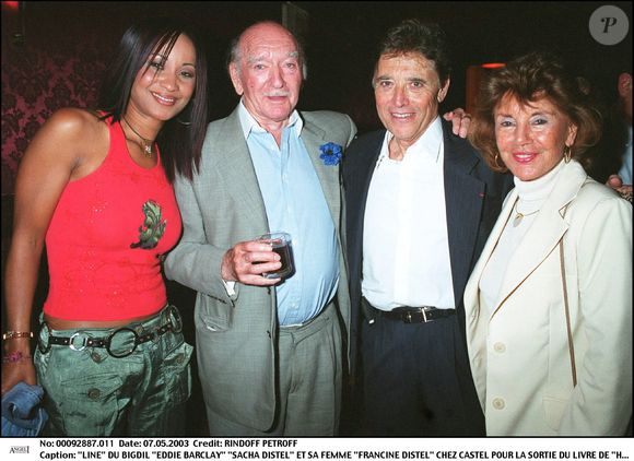 Line du Bigdil, Eddie Barclay, Sacha Distel et sa femme Francine chez Castel pour la sortie du livre : "Henry Jean Servat - La légende de Saint Tropez".
