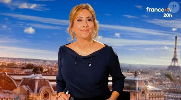 Captures d'écran - Léa Salamé présente son premier journal de 20 heures sur France 2  le 1er septembre 2025. 

© Alain Guizard / Bestimage