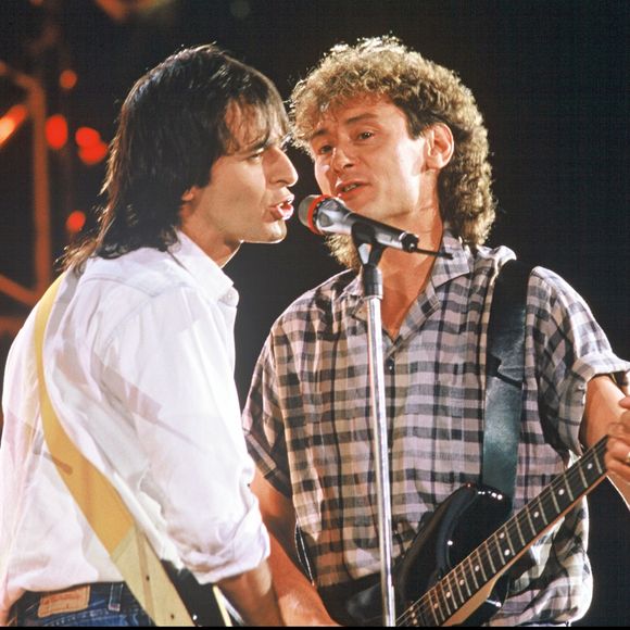 Sa carrière est étroitement liée à Jean-Jacques Goldman avec qui il a travaillé

Jean-Jacques Goldman et Michael Jones en 1987. © Bestimage