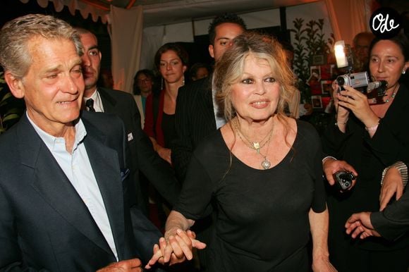 Archives - Brigitte Bardot et son mari Bernard d'Ormale lors de la 6ème édition du Festival de la fiction TV à Saint-Tropez, le 18 septembre 2004. © Frédéric Piau/Bestimage