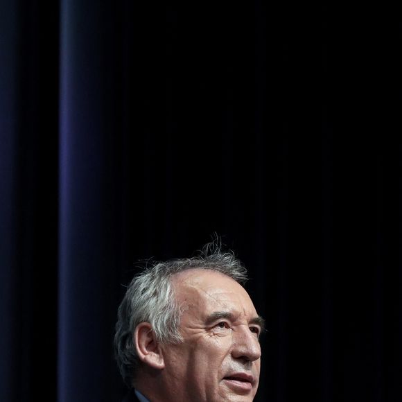 Info du 23/04/2025 - La fille du premier ministre, Hélène Perlant révèle dans Paris Match qu'elle a subi des sévices à Bétharram mais qu'elle n'en a jamais parlé - Info - François Bayrou vient d’être nommé Premier ministre - Info - François Bayrou relaxé dans l’affaire des assistants parlementaires européens du MoDem - Francois Bayrou lors de la réunion de lancement de la majorité présidentielle appelée Ensemble citoyens, réunissant des membres des partis politiques LREM, MoDem et Horizons, à la Mutualité, Paris, France, le 29 novembre 2021. © Stéphane Lemouton/Bestimage