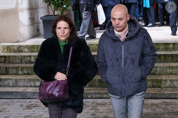 Mazarine Pingeot et son mari Didier Le Bret - Sorties des obsèques de l'ancien ministre de la Culture Frédéric Mitterrand en l'Église Saint-Thomas d'Aquin à Paris. Le 26 mars 2024
© Moreau-Jacovides / Bestimage