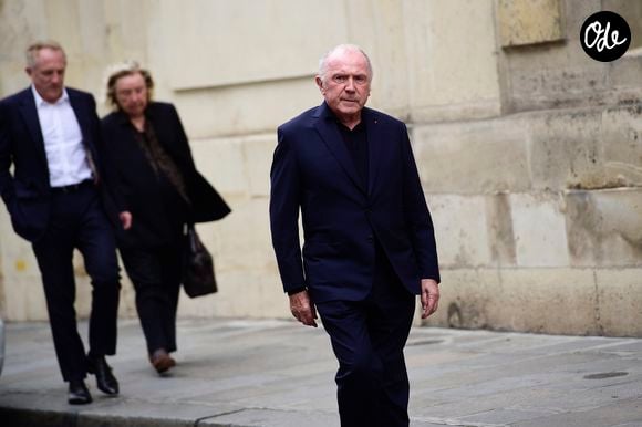 Artémis, la richissime société d'investissement de la famille Pinault, vient d'annoncer la cession de ses parts dans la griffe Giambattista Valli. 

François Pinault; Maryvonne Pinault et François-Henri Pinault - Les membres de la famille Pinault passent au domicile de Jacques Chirac à Paris le 26 septembre 2019. Jacques Chirac et sa femme vivaient dans un hôtel particulier prêté par la famille Pinault.