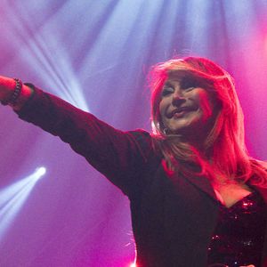 Julie Pietri - Les chanteurs de la tournée, les années 80, en concert au Phare à Chambéry le 25 novembre 2022.