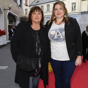 Michèle Bernier et sa fille Charlotte Gaccio - Dernière du spectacle "Les Franglaises" au théâtre Bobino à Paris, le 27 mai 2015.  
COADIC GUIREC / BESTIMAGE