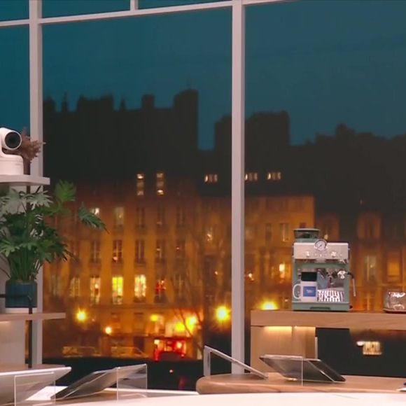 Incident en plein direct pour Bruce Toussaint dans "Bonjour !", sur TF1 mercredi 24 septembre 2025.