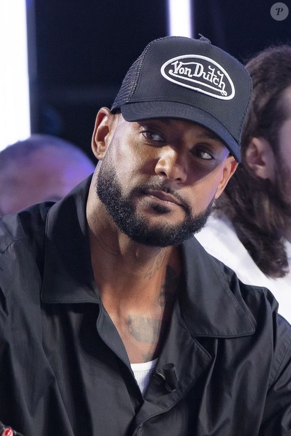 Il encourt jusqu’à trois ans de prison et 45 000 euros d’amende.

Booba (Elie Yaffa) était invité de TPMP (Touche Pas à Mon Poste), diffusé en direct le 20 Septembre 2021 sur C8.

© Jack Tribeca / Bestimage
