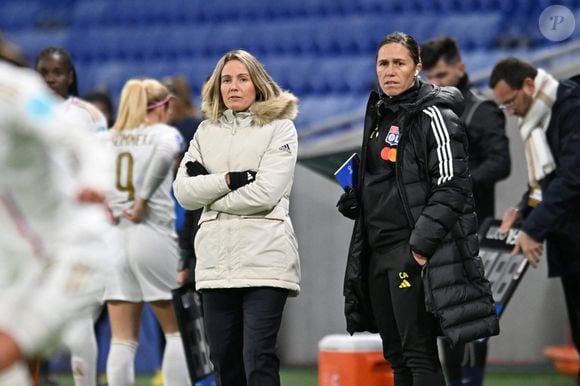 “J’aime Camille pour la personne qu’elle est, pas parce que c’est une femme”, assure aujourd’hui Sonia Bompastor

Sonia Bompastor et Camille Abily (lyon) - Match de Ligue Des Champions Féminine 2023 (LDC) "Lyon - Saint-Pölten (2-0)" au Groupama stadium, le 22 novembre 2023.