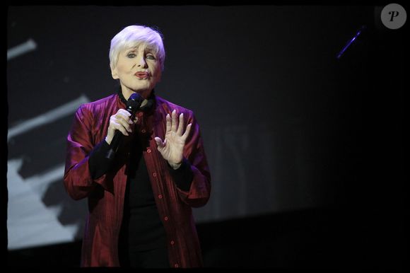 Nicole Croisille - 9ème édition de "La nuit de la déprime" aux Folies Bergère à Paris le 30 janvier 2023. R. Mezrahi a annoncé avoir collecté au moins 30.000 euros au bénéfice des associations de protection animale.  © Alain Guizard/Bestimage