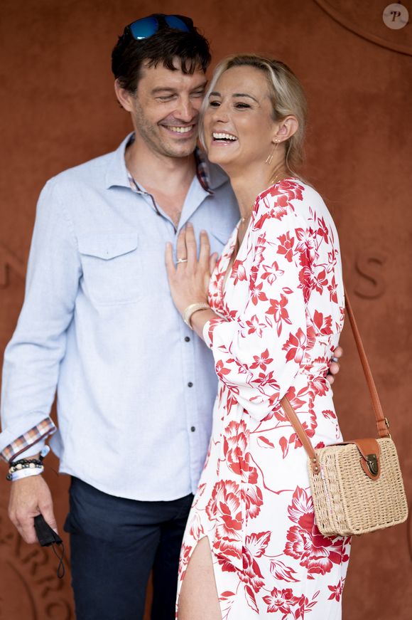 Elodie Gossuin et son mari Bertrand Lacherie au village lors des internationaux de France à Roland Garros le 12 juin 2021.
© JB Autissier / Panoramic / Bestimage