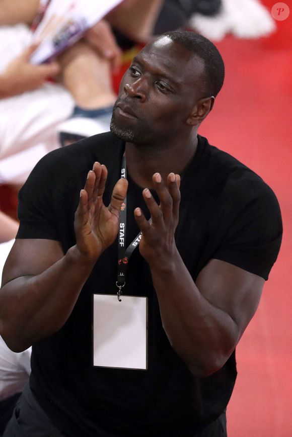 L'acteur français et co-président du Paris Basketball Omar Sy assiste au match 4 de basket-ball de la finale du Championnat de France Elite entre l'AS Monaco et le Paris Basketball (80-74) à la Salle Gaston Medecin, à Monaco, le 22 juin 2025. Stephane Pillaud/Psnewz/Bestimage