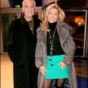 Jean-Paul Belmondo et Natty assistent au spectacle "Laurent Gerra flingue en musique", au Palais des Congrès de Paris en 2007.

© RINDOFF-GUIREC / BESTIMAGE