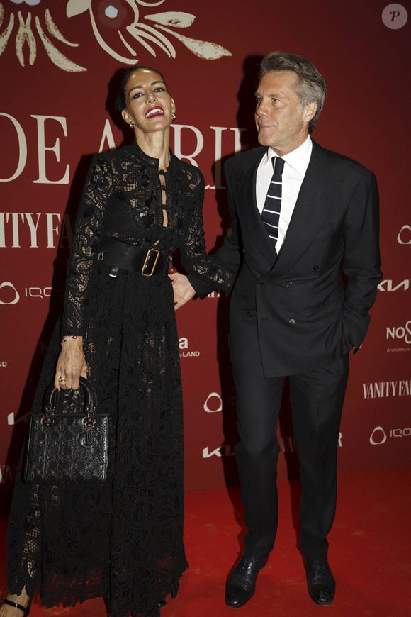 Le prince Emmanuel-Philibert de Savoie et Adriana Abascal - Adriana Abascal,Emmanuelle Filiberto de Saboya au photocall pour Vanity Fair : La noche del Pescaito pour Abril Fair 2025 à Séville le lundi 5 mai 2025. Photo par Cordon / Bestimage