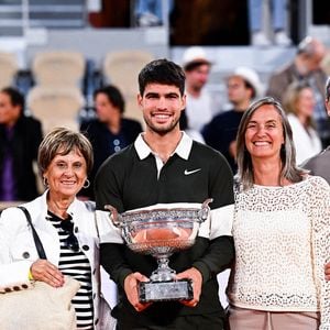 Carlos ALCARAZ et sa famille après Roland Garros 2025 - Finale hommes à Roland Garros le 8 juin 2025 à Paris, France. Photo par Sandra Ruhaut/Icon Sport/ABACAPRESS.COM