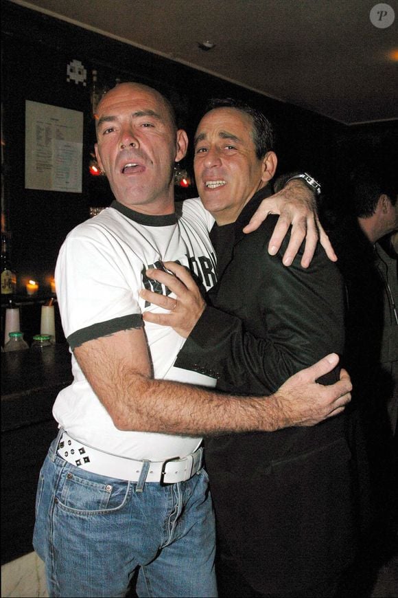 Photo : Thierry Ardisson et Philippe Corti en 2002. COADIC GUIREC / BESTIMAGE - Purepeople