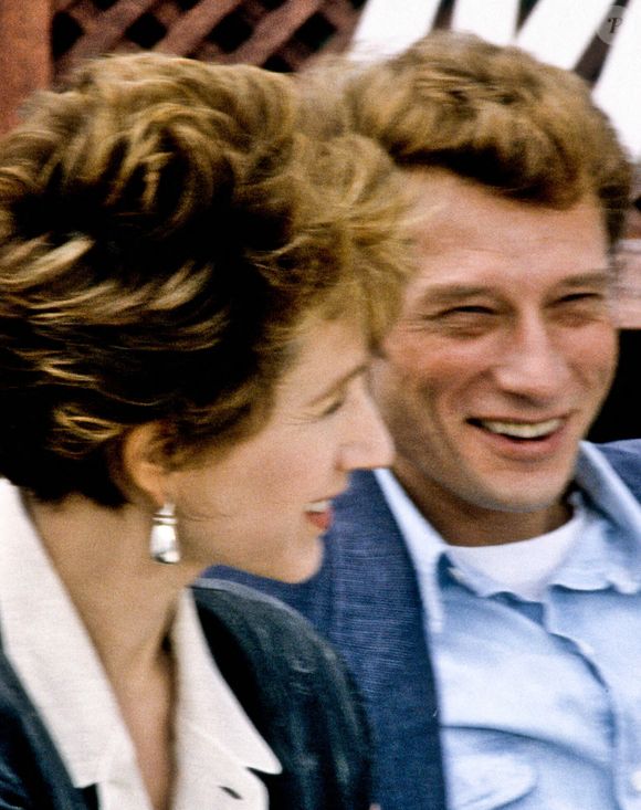 Située à Vallière, la demeure offrait un cadre naturel préservé, loin des mondanités parisiennes...

Photo d'archive de Johnny Hallyday et Nathalie Baye assistant au photocall du film Détective de Jean-Luc Godard lors du 38ème Festival de Cannes. Cannes, France. © APS-Medias/Abacapress.com
