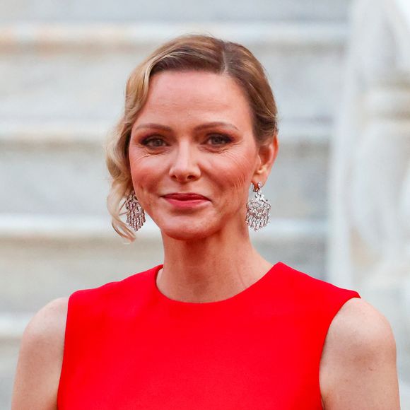 La princesse Charlène de Monaco arrivant au dîner d'état en l'honneur de la visite du couple présidentiel français au palais princier de Monaco © Claudia Albuquerque/Bestimage