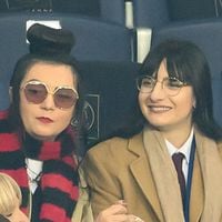 Hoshi et Gia Martinelli en trouple ? La chanteuse aurait introduit dans leur vie celle qui est aujourd’hui la compagne de son ex