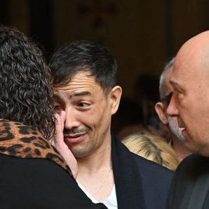 Julie et Christophe Mercy, Steevy Boulay - Sorties des obsèques de Loana Petrucciani dans la cathédrale Sainte-Réparate à Nice le 10 avril 2026. L'ancienne star de téléréalité a été retrouvée morte dans son appartement niçois par les autorités, le 25 mars dernier. © Bruno Bebert/Bestimage