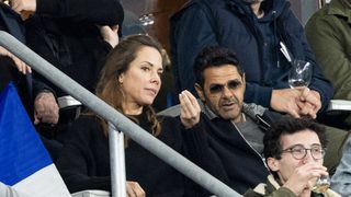 La famille Debbouze réunie au grand complet : Jamel, Mélissa et leurs grands enfants ont passé une soirée sous tension au Stade de France