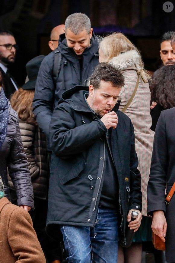 Ali Baddou et Nicolas Demorand - Obsèques de Sébastien Demorand à la Coupole du crématorium du cimetière du Père-Lachaise à Paris, France, le 31 janvier 2020. AGENCE / BESTIMAGE