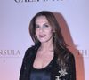 De nombreux fans n'ont malheureusement pas pu s'y rendre à cause des fortes chaleurs et de trains annulés.

 Élisa Tovati - Personnalités au gala d'hiver de l'hôtel Peninsula Paris le 27 novembre 2025.

© Rachid Bellak / Bestimage