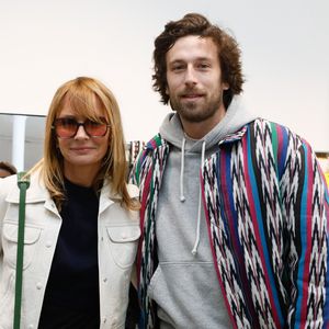 Axelle Laffont et son compagnon Romain Sichez - Soirée de lancement du pop-up store "L'atelier" à Paris, France, le 29 mars 2023. © Christophe Clovis/Bestimage