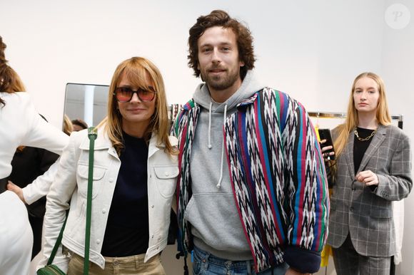 Axelle Laffont et son compagnon Romain Sichez - Soirée de lancement du pop-up store "L'atelier" à Paris, France, le 29 mars 2023. © Christophe Clovis/Bestimage