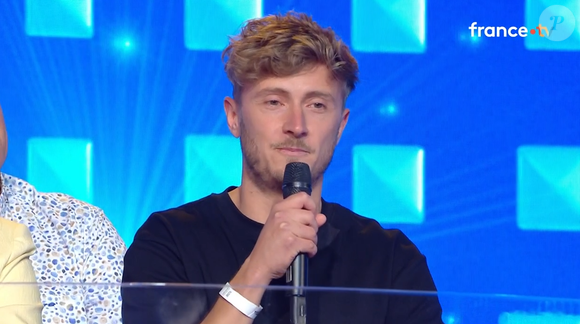 Morgane de retour dans N'oubliez pas les paroles : une partie de sa  cagnotte de 272 000 euros s'est envolée dans un appareil qu'a inspiré Nagui  - Purepeople