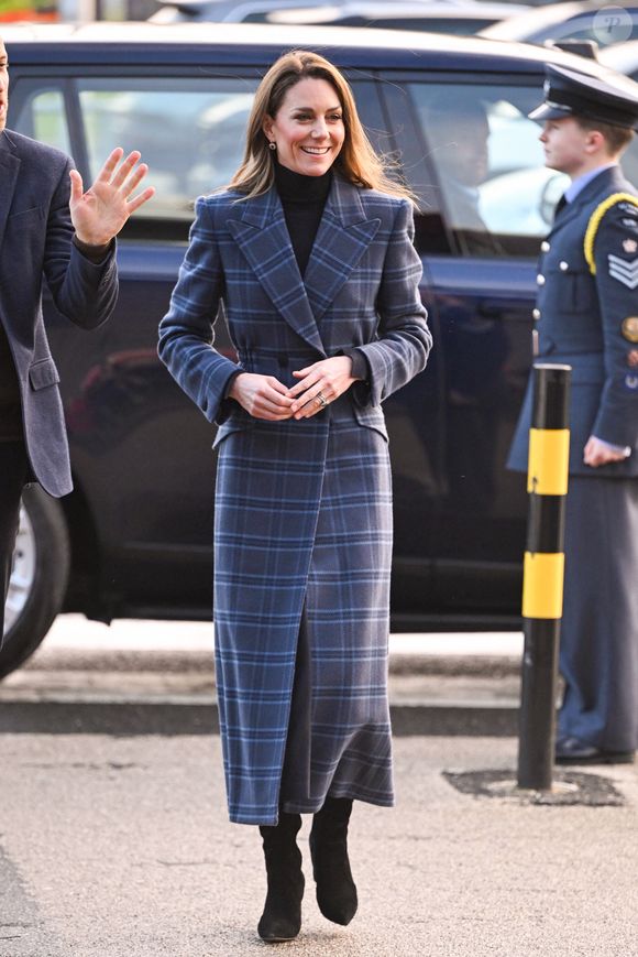 Le prince William, prince de Galles, et Catherine (Kate) Middleton, princesse de Galles, arrivent pour visiter l'Académie nationale de curling à Stirling, Royaume Uni, le 20 janvier 2026. Cover Images via ZUMA Press / Bestimage/Bestimage