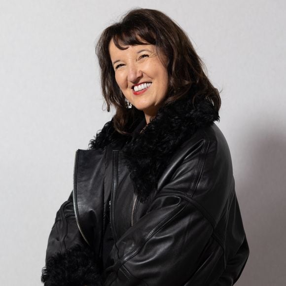 Anne Roumanoff au photocall du défilé Vaillant Collection Femme Prêt-à-Porter Automne/Hiver 2026-2027 lors de la Fashion Week de Paris (PFW) au palais de Tokyo, à Paris, France, le 6 mars 2026. © Julien Sarkissian/Bestimage