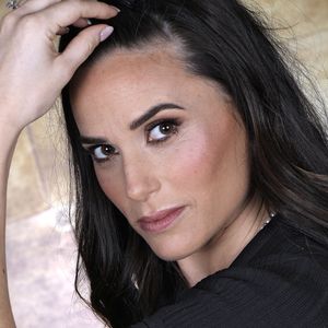 Capucine Anav souffle ses 34 bougies

Portrait de Capucine Anav, lors de l'enregistrement de l'émission "Chez Jordan". 
© Cédric Perrin / Bestimage