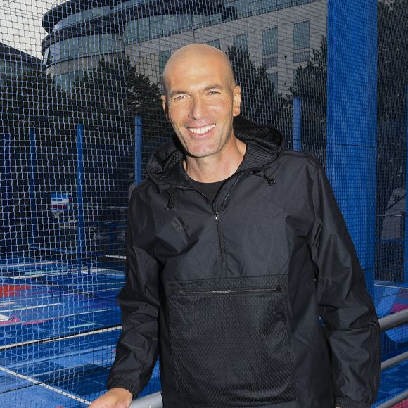 Zinédine Zidane - À l’occasion du 20ème anniversaire de la victoire des Bleus en Coupe du monde, l’ex-entraîneur du Real Madrid inaugure un terrain pour les jeunes à côté du Stade de France le "playground ZZ 10", à Saint-Denis, Seine Saint-Denis, France, le 11 juin 2018 © Bestimage