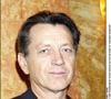 Parti avec sa progéniture à La Réunion, il lui proposera, plus tard, de les rejoindre avec son fils. Mais sur place, rien ne se passera comme prévu...

Bernard Giraudeau - Président du jury ouverture du 19ème festival du film de Paris au Gaumont Marignan - 2004 (COADIC GUIREC / BESTIMAGE).