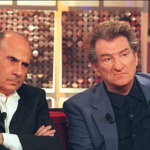 © Jean-Jacques Datchary/ABACA. 23377-24. Paris-France, 31/01/2001. Guy Marchand et Eddy Mitchell lors de l'enregistrement de l'émission Vivement Dimanche de Michel Drucker.