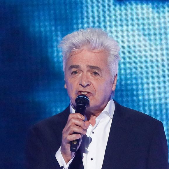 Le chanteur, habituellement discret, a décidé d’en parler publiquement à 76 ans.

Daniel Lavoie chante "Belle" à l'enregistrement de l'émission "Tout le monde chante contre le cancer, les stars relèvent le défi" dans le cadre du gala de l'association "Tout le monde chante contre le cancer". Le 22 novembre 2022 © Christophe Clovis-Coadic Guirec / Bestimage