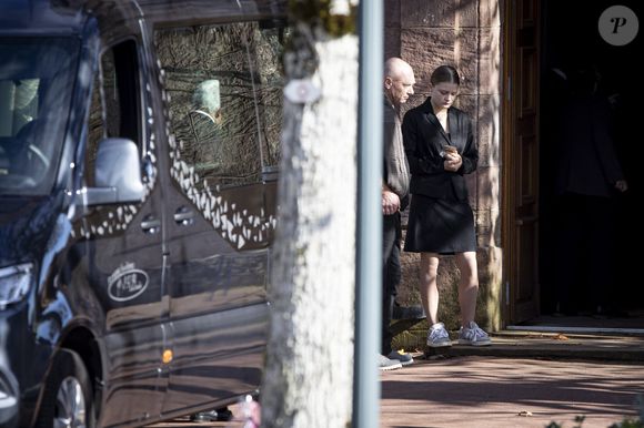 Obsèques de Lina, l'adolescente de 15 ans disparue le 23 septembre 2023, en l'Eglise Saint-Arnould de Plaine, le 25 octobre 2024.  © Elyxandro Cegarra / Panoramic / Bestimage