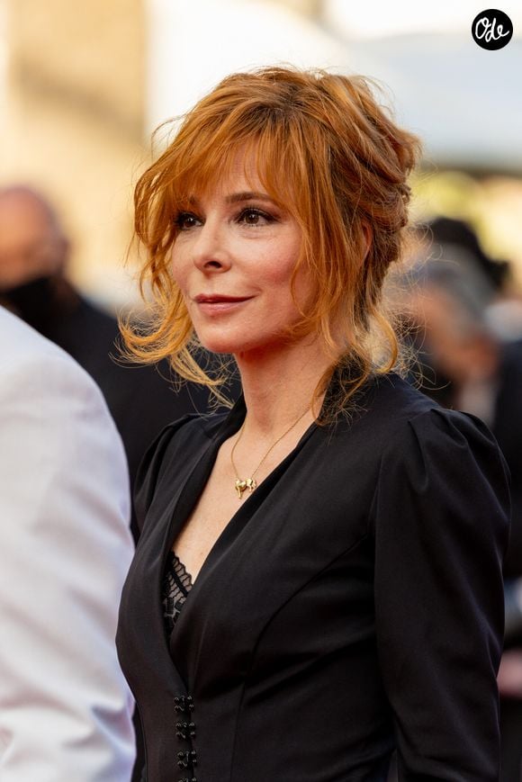 Mylène Farmer - Montée des marches du film « OSS 117 : Alerte rouge en Afrique Noire » lors du 74ème Festival International du Film de Cannes. Le 17 juillet 2021
© Borde-Jacovides-Moreau / Bestimage