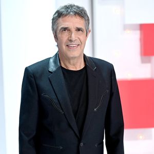 Julien Clerc au studio Gabriel le 3 avril 2022.

© Guillaume Gaffiot / Bestimage