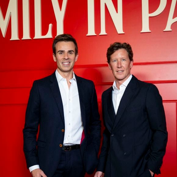 Jean-Baptiste Marteau et son compagnon Jean de Reynal lors de la première de la série “Emily in Paris” saison 5 au Grand Rex à Paris le 15 décembre 2025.
© Pierre Perusseau / Bestimage