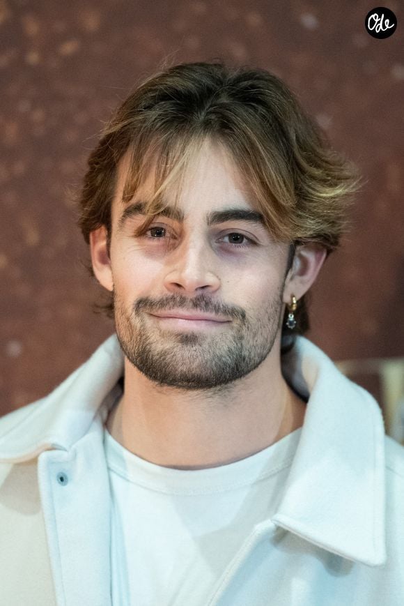Clément Remiens assistant à la projection spéciale de « Gladiator II » au Pathé Palace à Paris, en France, le 10 novembre 2024. Photo : Aurore Maréchal/ABACAPRESS.COM