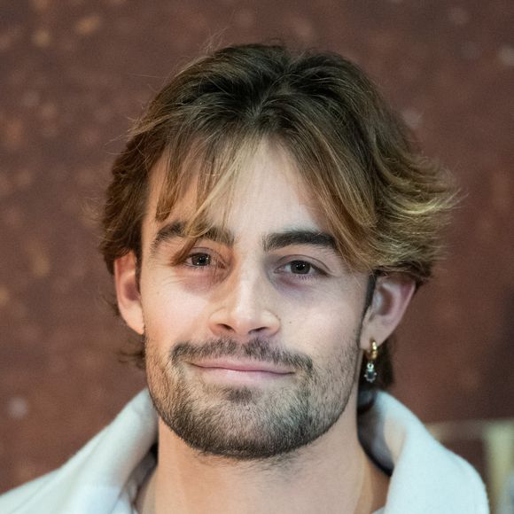 Clément Remiens assistant à la projection spéciale de « Gladiator II » au Pathé Palace à Paris, en France, le 10 novembre 2024. Photo : Aurore Maréchal/ABACAPRESS.COM