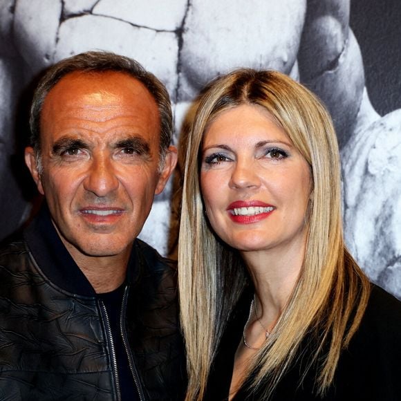 L’exposition photo “Les Grands Âges” de Nikos Aliagas et Samuel Pavard a été inaugurée au Musée de l’Homme.

Nikos Aliagas et sa femme Tina - Vernissage de l'exposition "Les grands âges", photographies de Nikos Aliagas au musée de l'Homme à Paris. © Dominique Jacovides/Bestimage