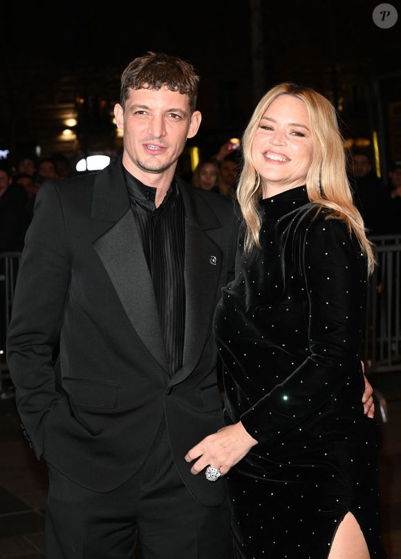 Niels Schneider et sa compagne Virginie Efira - Photocall au Fouquet's après la 48ème cérémonie des César à Paris © Coadic Guirec / Bestimage